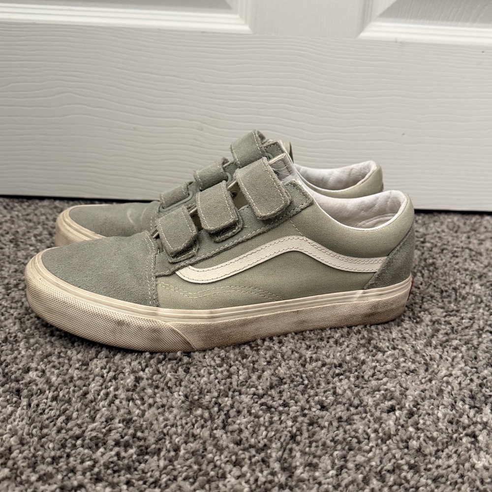 Women’s Velcro Vans - Picture 2 of 6